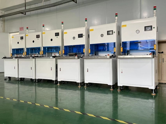 ऑटोमैटिक मेटल 110V या 220V 0.4MPa मरना छिद्रण मशीन मिलिंग जोड़ों के साथ