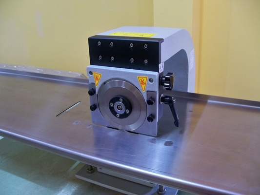 1.0-3.5 मिमी काटने मोटाई और 0-400 मिमी / सेकंड जुदाई गति पीसीबी Depanelizer