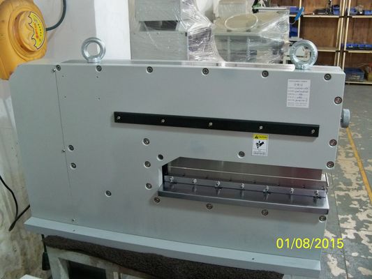 एलईडी फिटकिरी बोर्ड, पीसीबी गिलोटिन के लिए 10W L450mm मैक्स शीयरिंग PCB V कट मशीन