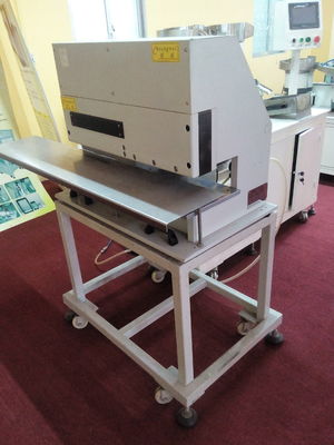 0.4mpa काम के दबाव उच्च गति पीसीबी वी कट मशीन L460mm