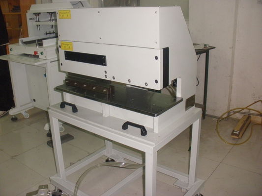 न्युमेटिक असेंबली Fr2v वाइट कट Pcb डिपानेलिज़र 2.5 मिमी मोटा